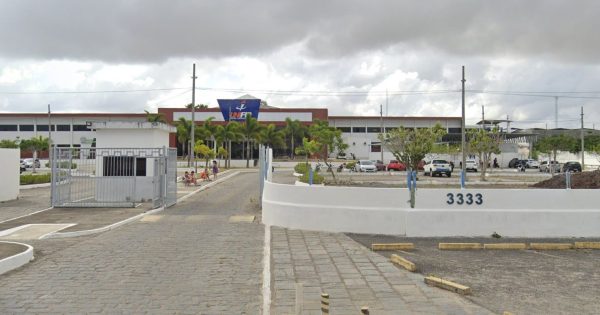 Prédio, na Av. Floriano Peixoto, 3333 - Dinamérica - Campina Grande/PB